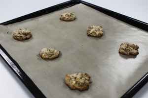 Cookies med nødder og chokolade