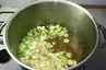 Klar suppe med hjemmelavede boller ... klik på billedet for at komme tilbage