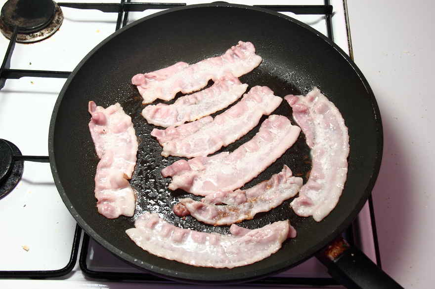 Æggekage med bacon ... klik for at komme tilbage
