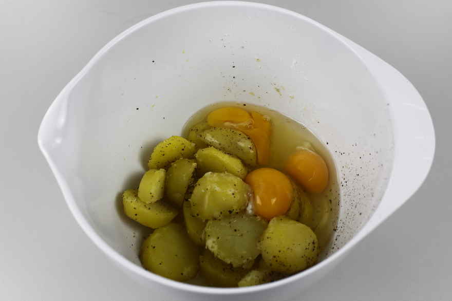 Varmrøget stenbider med kartoffelblinis og fennikelsalat ... klik for at komme tilbage