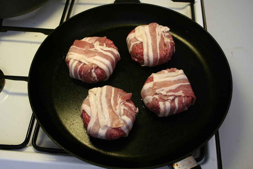 Bacon-bøf med kold kryddersauce ... klik for at komme tilbage