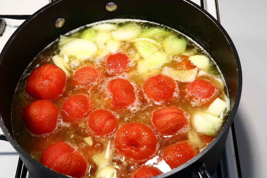 Tomatsuppe med friske tomater ... klik for at komme tilbage