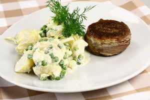 Kartoffelsalat med ærter, billede 4