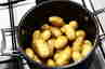 Kogning af pillekartofler ... klik på billedet for at komme tilbage
