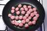 Kødboller i thaikarry med cashewnødder ... klik på billedet for at komme tilbage