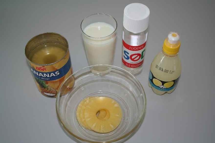 Ananasmilkshake ... klik for at komme tilbage