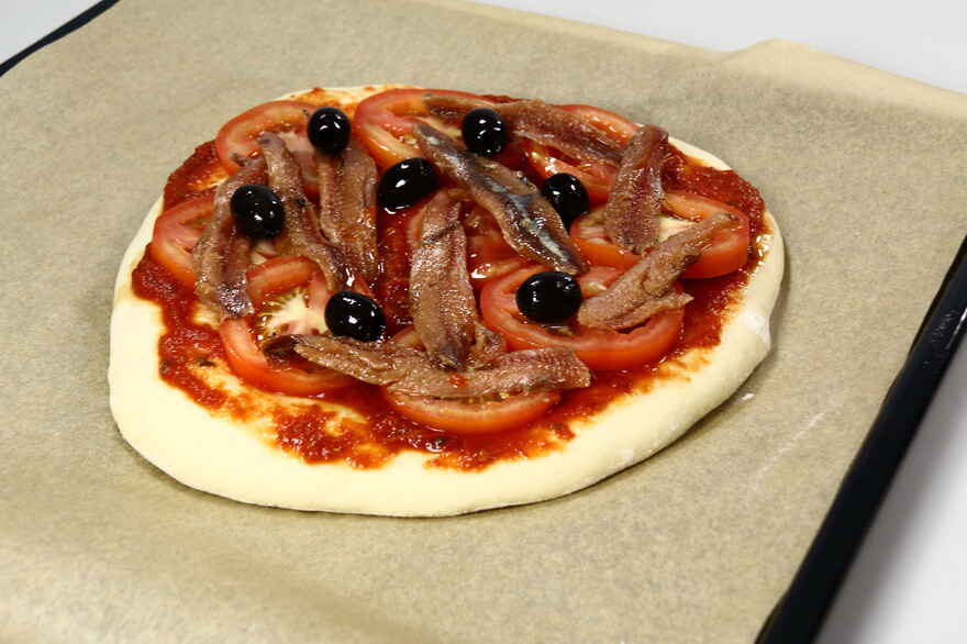 Pizza siciliana (Med sardel og oliven) ... klik for at komme tilbage