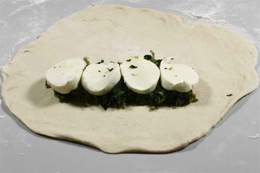 Calzoncini con spinaci (portions calzone med spinatfyld) ... klik for at komme tilbage