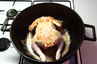 Grydestegt kylling med agurkesalat og rabarberkompot, billede 2