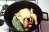 Grydestegt kylling med agurkesalat og rabarberkompot, billede 3