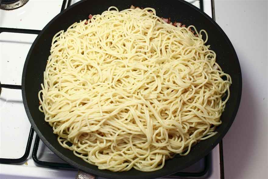 Spaghetti alla cabonara 02 ... klik for at komme tilbage