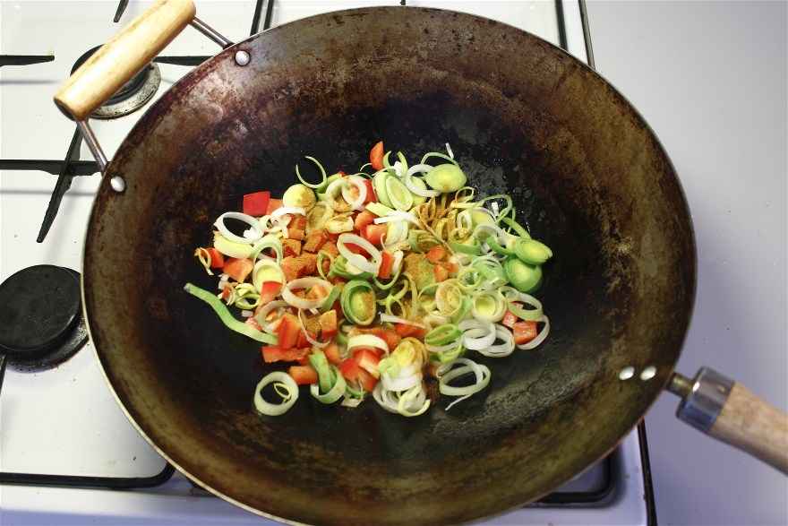 Paella med skinkestrimler, rejer og porrer ... klik for at komme tilbage