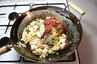Indisk kylling i wok med kokosmælk, citron og tomat, billede 3