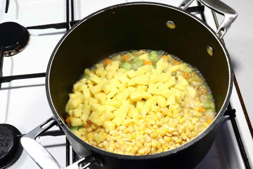 Corn chowder (Tyk majssuppe) ... klik for at komme tilbage