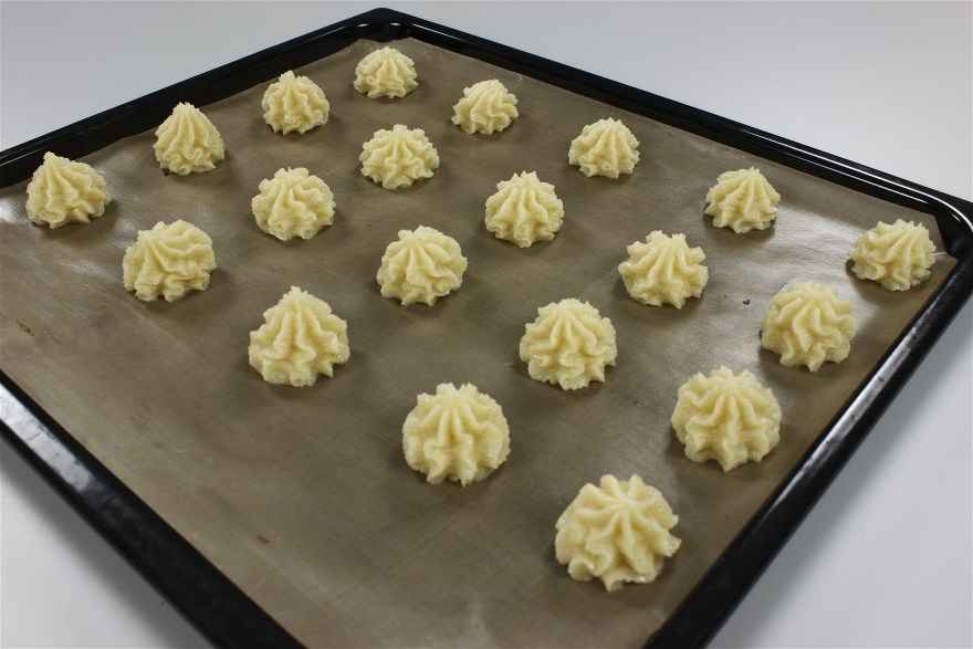 Petit four kransekage 02 ... klik for at komme tilbage