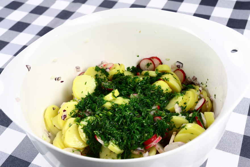 Marineret kartoffelsalat - olie eddike dressing ... klik for at komme tilbage