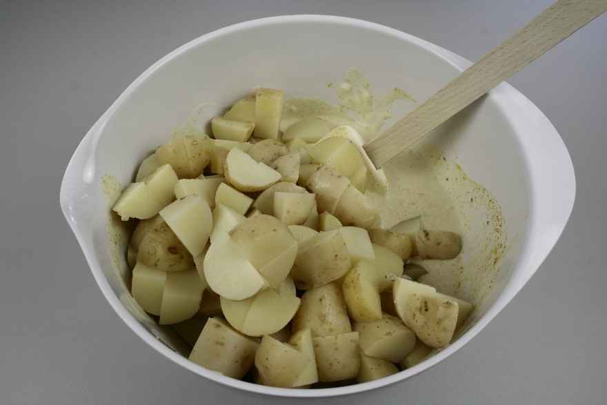Kartoffelsalat med ananas og karry ... klik for at komme tilbage