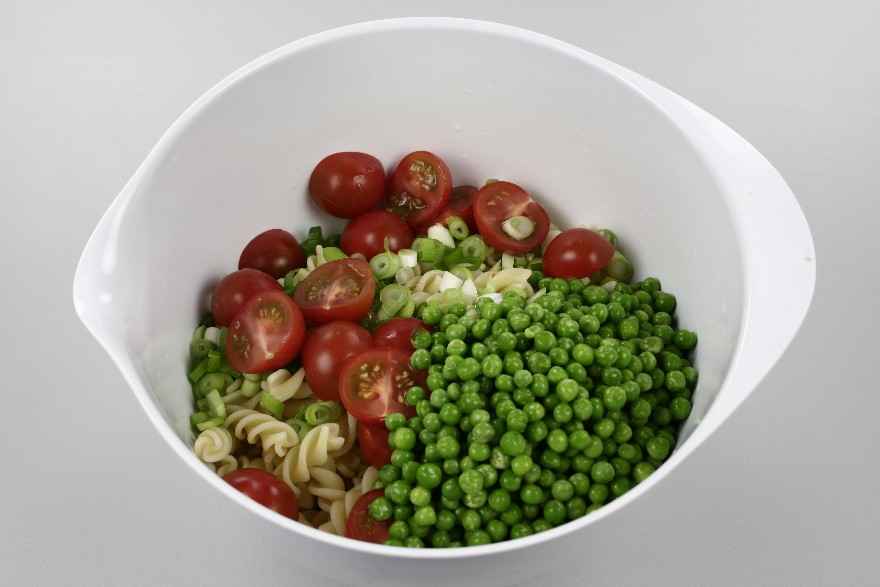 Pastasalat med cherrytomater og ærter ... klik for at komme tilbage