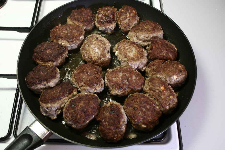 Italienskkrydrede lammefrikadeller ... klik for at komme tilbage