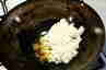 Nasi goreng - Stegte ris med kylling og grønsager, billede 1