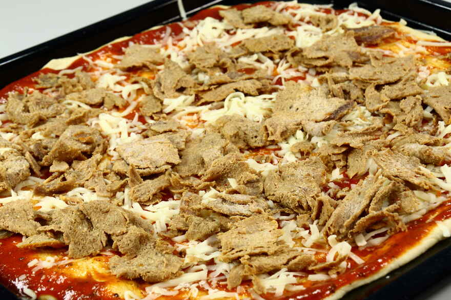 Kebab pizza med salat ... klik for at komme tilbage