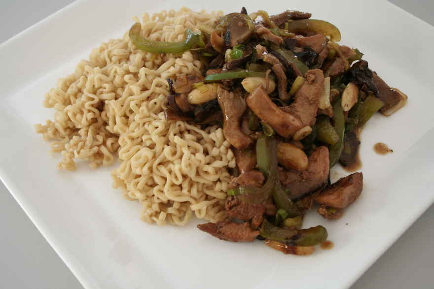 Kinesisk kylling i wok med svampe ... klik for at komme tilbage