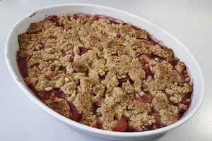 Blomme crumble