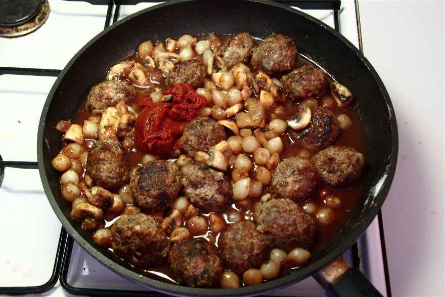 Frikadeller á la Bourgogne ... klik for at komme tilbage