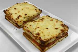 Croque monsieur / sandwich med skinke og ost