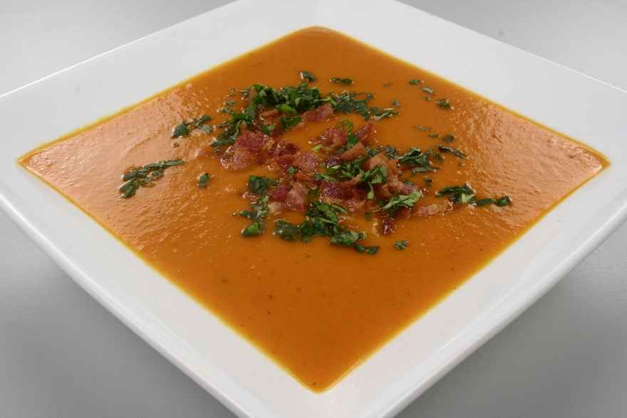 Krydret tomatsuppe ... klik for at komme tilbage