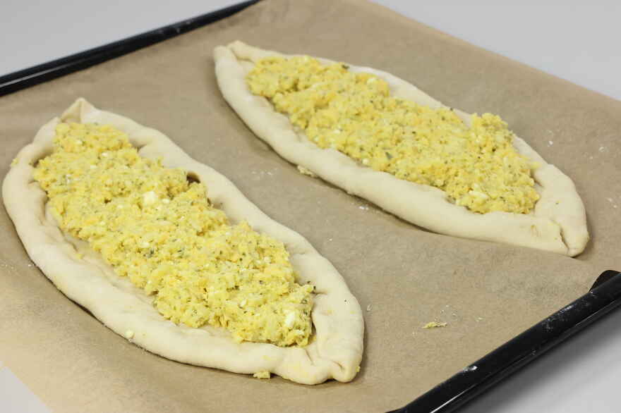 Peinirli - Græske ostebrød ... klik for at komme tilbage