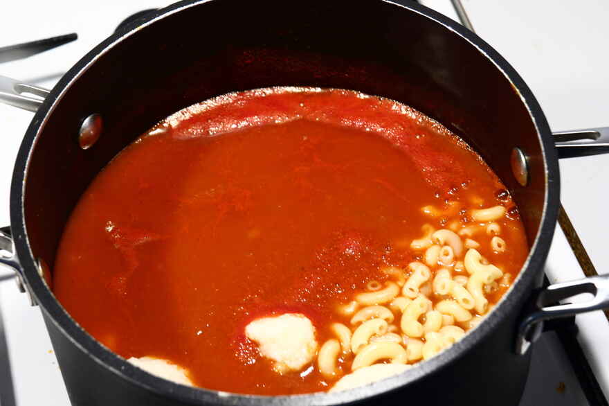 Tomatsuppe med pasta ... klik for at komme tilbage