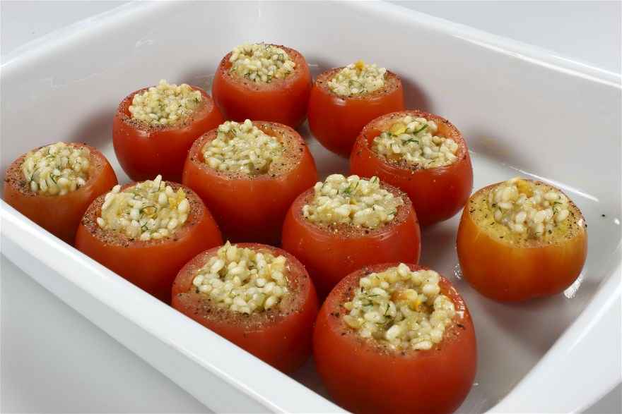 Fyldte tomater med ris på græsk ... klik for at komme tilbage