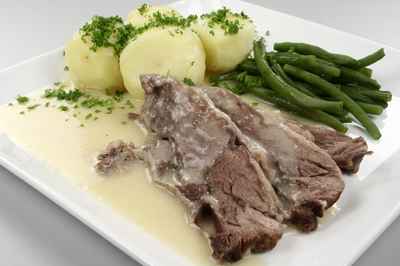 oksekød i peberrodssauce