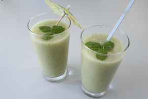 Blandet frugtsmoothie