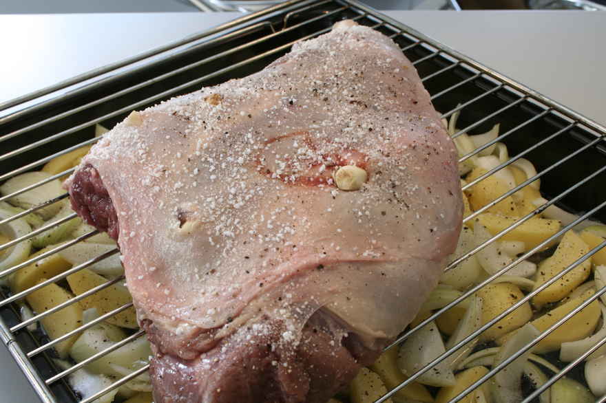 Lammekølle med bagte kartofler og tzatziki ... klik for at komme tilbage