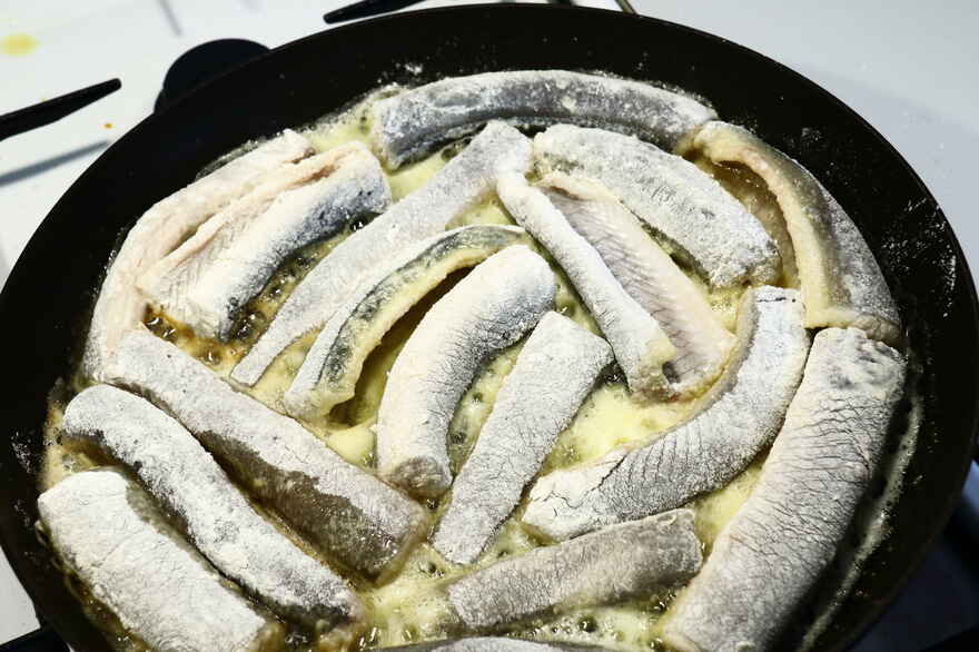 spor ukuelige virkningsfuldhed Stegt ål i ovn - opskrift - Alletiders Kogebog