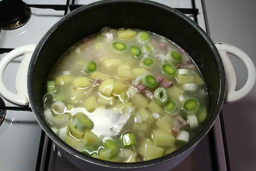 Kartoffel/Porre suppe ... klik for at komme tilbage