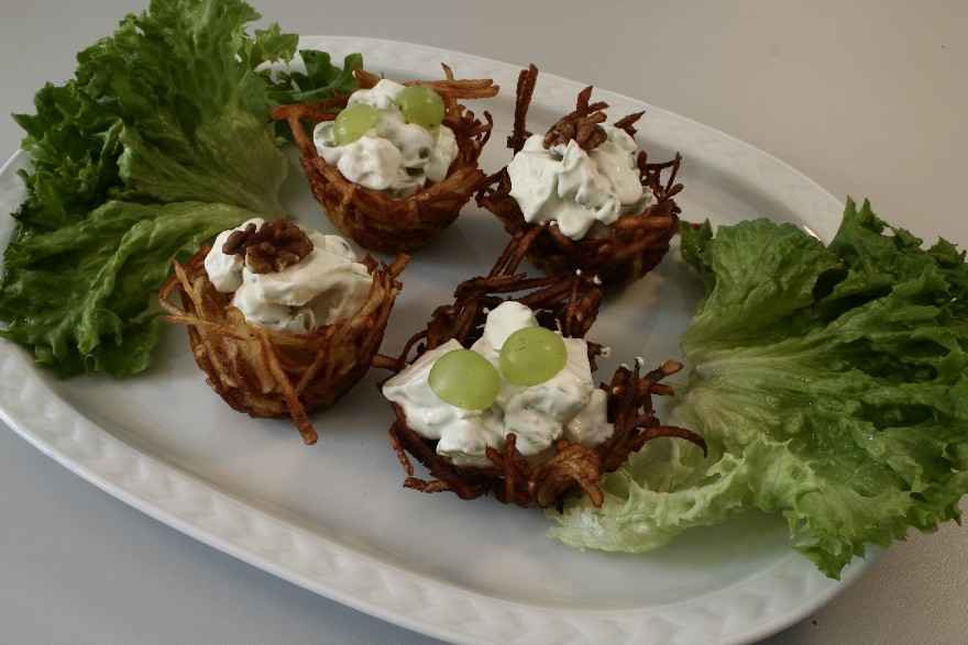 Kartoffel fuglereder med Waldorfsalat ... klik for at komme tilbage