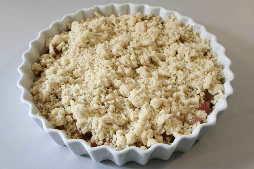 Rabarbercrumble 02 ... klik for at komme tilbage