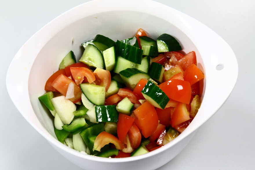 Bulgarsk shopska salat ... klik for at komme tilbage
