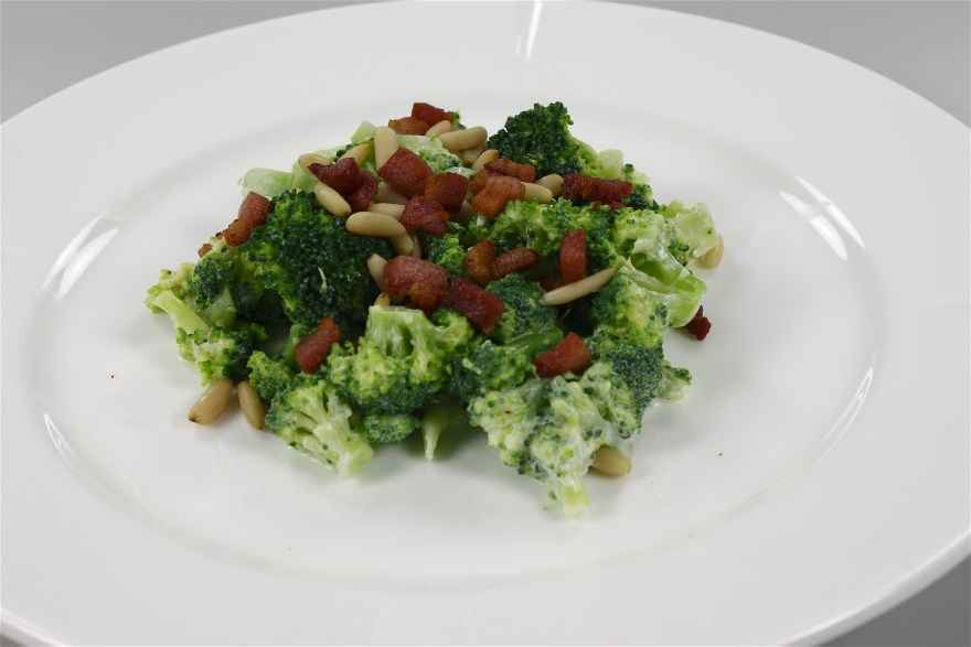 Broccolisalat med creme fraiche ... klik for at komme tilbage