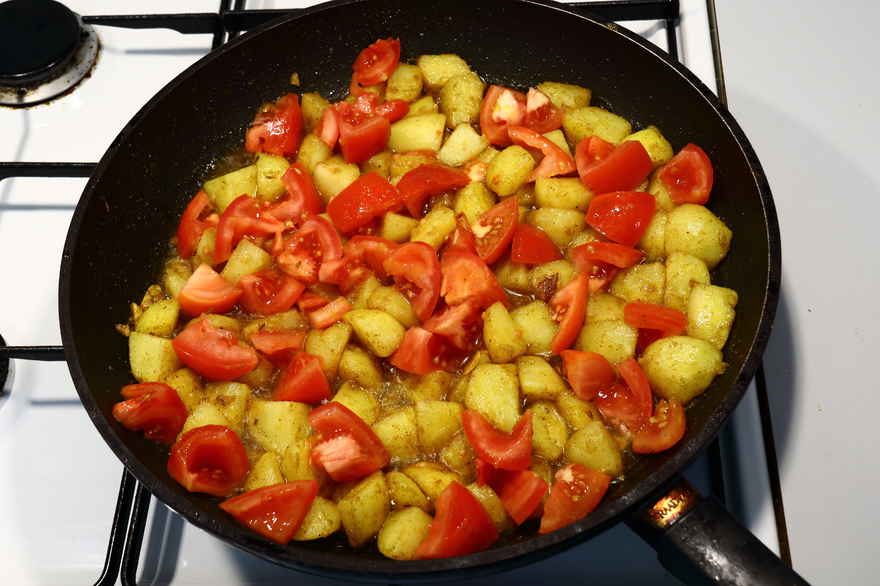 Aloo gobi (Indisk Kartofler og blomkål i karry) ... klik for at komme tilbage