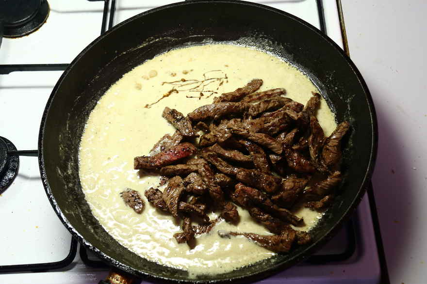 Bøf stroganoff med cognac ... klik for at komme tilbage