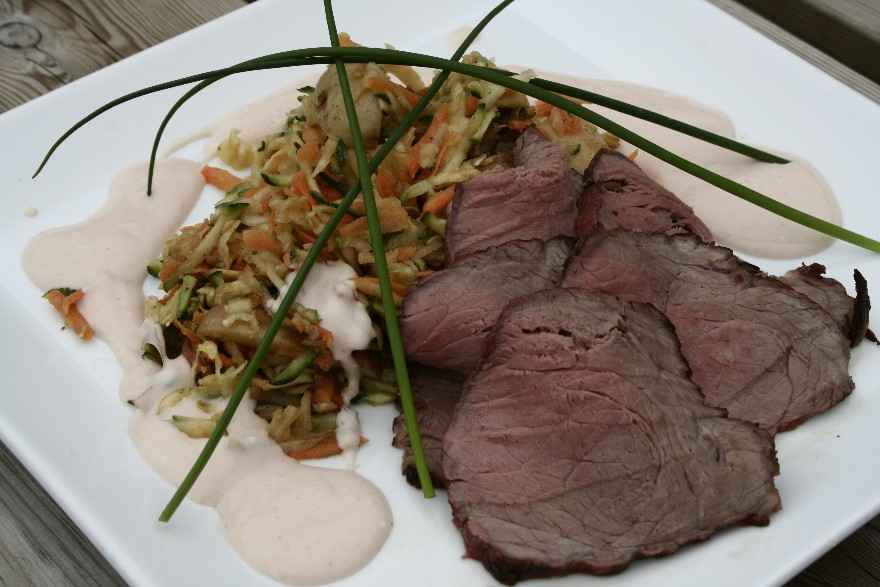 Roastbeef på grill med rodfrugter  ... klik for at komme tilbage