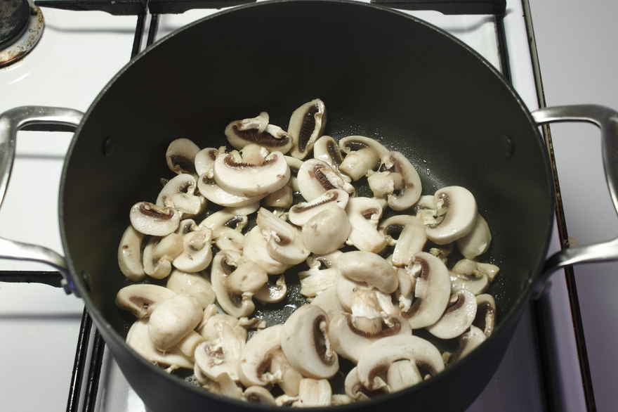 Gorgonzolasovs med champignon ... klik for at komme tilbage