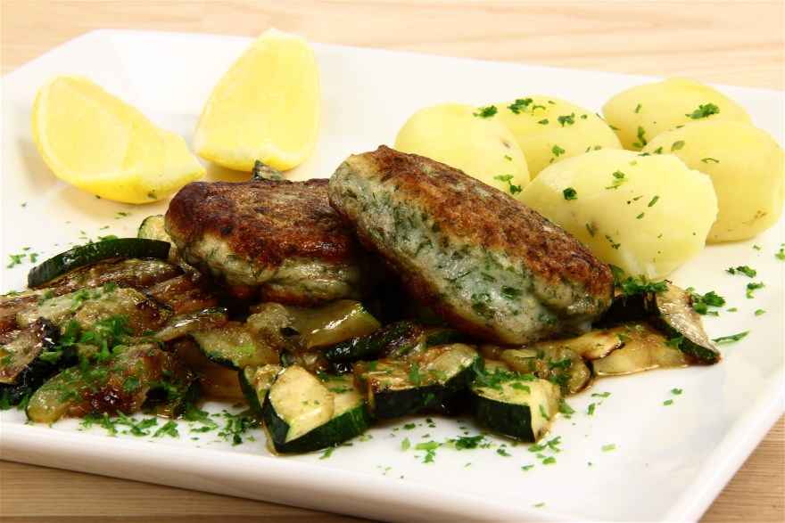 Fiskefrikadeller med squash og krydderurter ... klik for at komme tilbage