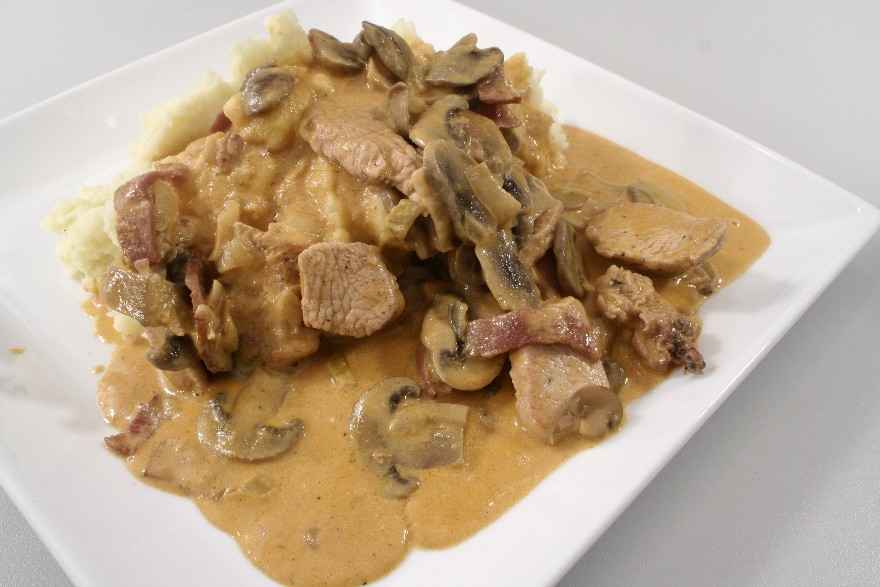 Kalkun stroganoff 02 ... klik for at komme tilbage