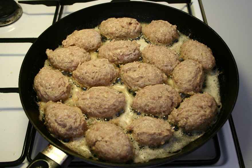 Frikadeller 02 ... klik for at komme tilbage