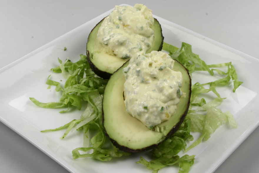 Avocado med æggesalat og rygeost ... klik for at komme tilbage